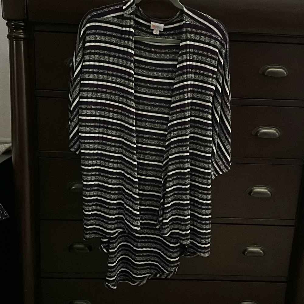 LulaRoe size S striped duster. New without tags, washed once but never worn